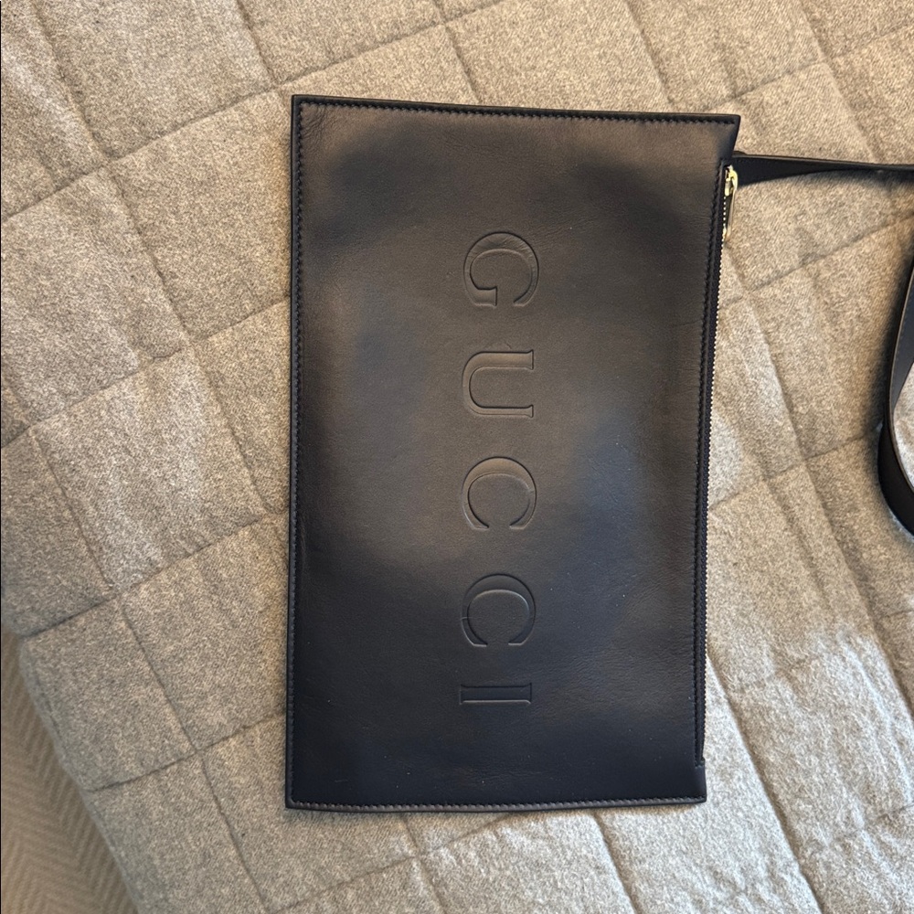 Gucci navy and beige tote - Picture 5 of 6